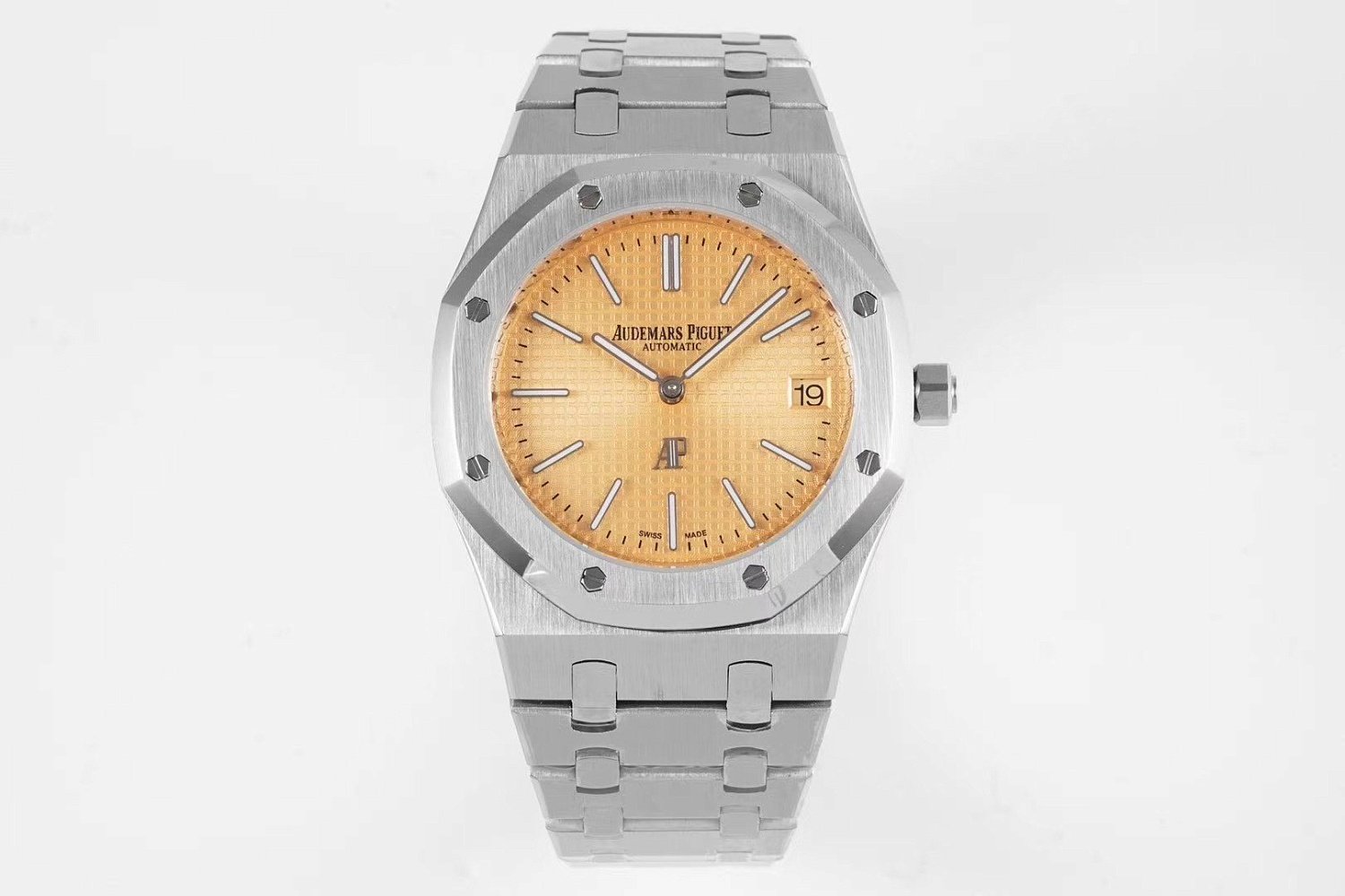 Audemars Piguet Royal Oak Jumbo Extra-thin 15202BC.OO.1240BC.01